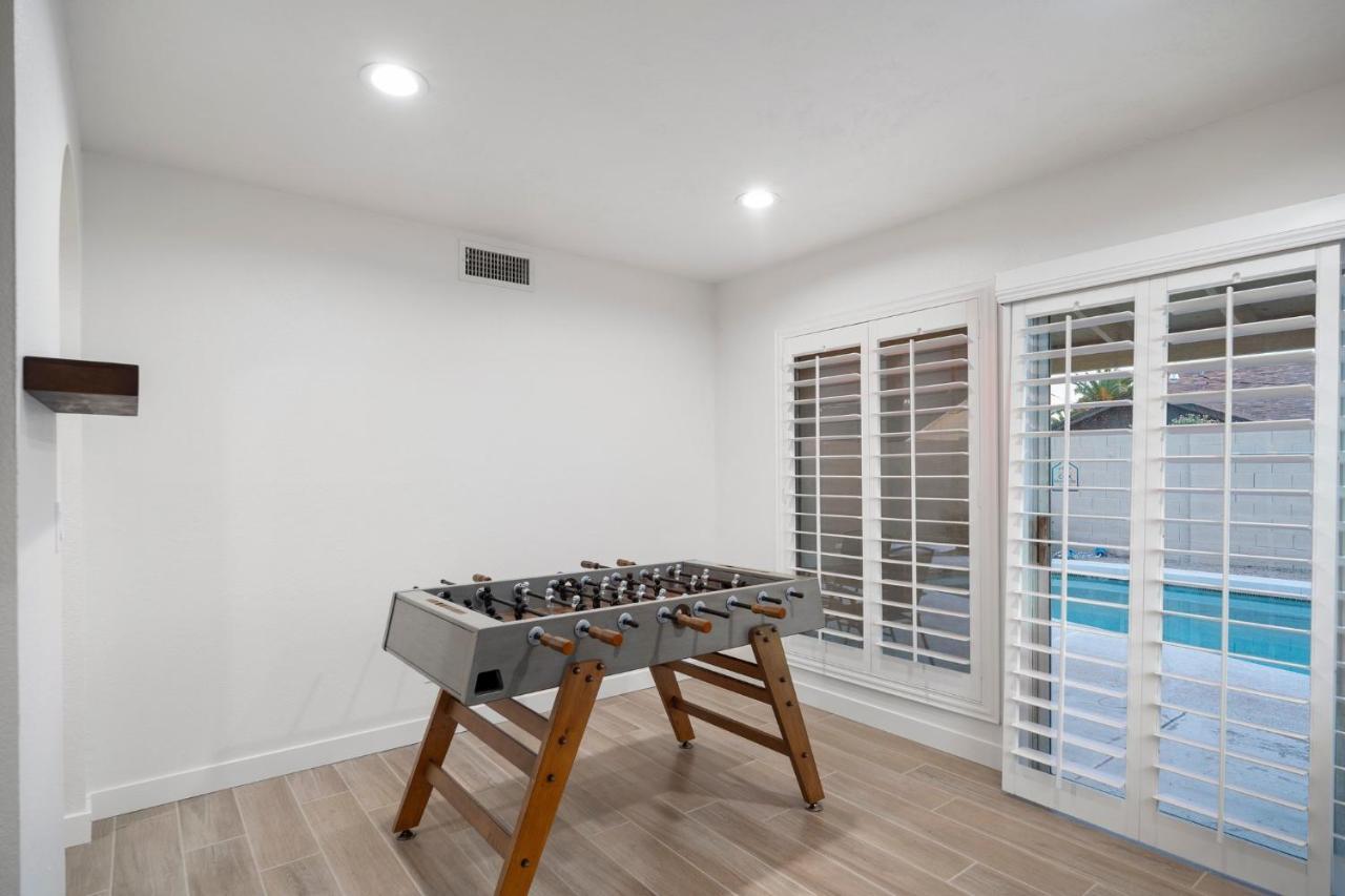 Large Pool With Diving Board, Remodeled 3Bdrm, Near State Farm Stdm And More! พีโอเรีย ภายนอก รูปภาพ